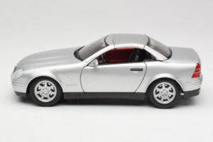 Mercedes SLK R170 ロードスター シルバー Maisto 1:18 31674 メタル - 画像 3/9