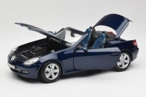 Mercedes SLK R171 ブルー Maisto 1:18 B66962190 メタル - 画像 2/8
