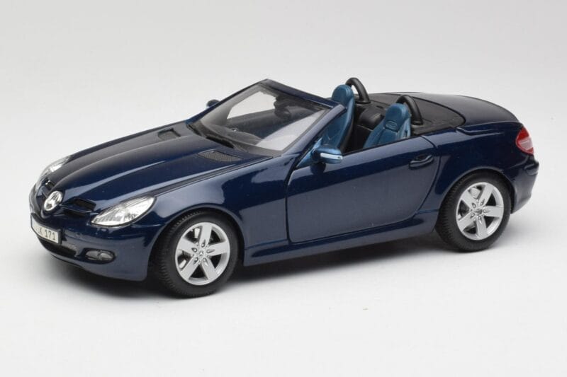 Mercedes SLK R171 ブルー Maisto 1:18 B66962190 メタル