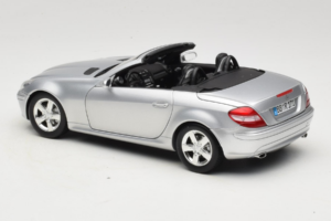 Mercedes SLK R171 シルバー Minichamps 1:18 B66962318 メタル - 画像 8/9
