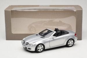 Mercedes SLK R171 シルバー Minichamps 1:18 B66962318 メタル - 画像 9/9