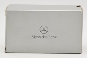 Mercedes SLR McLaren Crystal Silver Minichamps 1:43 B66961974 メタル - 画像 4/4