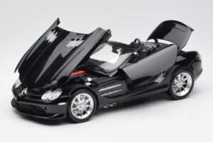 Mercedes SLR McLaren Roadster R199 Crystal Galaxit ブラック Minichamps 1:18 B66961004 メタル - 画像 2/8