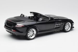 Mercedes SLR McLaren Roadster R199 Crystal Galaxit ブラック Minichamps 1:18 B66961004 メタル - 画像 3/8