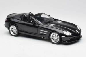 Mercedes SLR McLaren Roadster R199 Crystal Galaxit ブラック Minichamps 1:18 B66961004 メタル - 画像 6/8