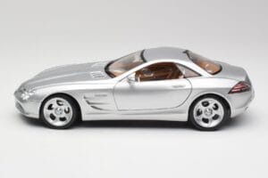 Mercedes SLR Vision リキッドシルバー Maisto 1:18 B66962101 メタル - 画像 4/8