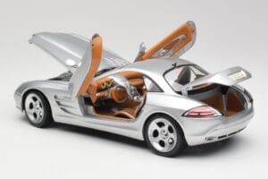 Mercedes SLR Vision リキッドシルバー Maisto 1:18 B66962101 メタル - 画像 5/8