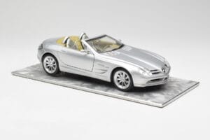 Mercedes SLR Vision Roadster リキッドシルバー Maisto 1:18 B66963208 メタル - 画像 6/8