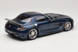 Mercedes SLS AMG Black Series Daytona Blue Metallic Minichamps 1:18 110033026 メタル - 画像 3/8