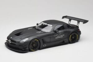 Mercedes AMG SLS C197 GT3 45周年 Driving Performance Minichamps 1:18 151133100 メタル