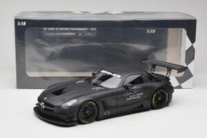 Mercedes AMG SLS C197 GT3 45周年 Driving Performance Minichamps 1:18 151133100 メタル - 画像 6/6