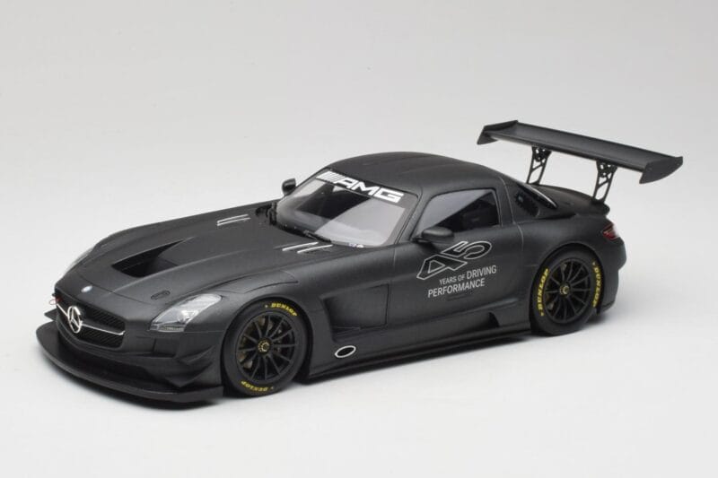 Mercedes AMG SLS C197 GT3 45周年 Driving Performance Minichamps 1:18 151133100 メタル