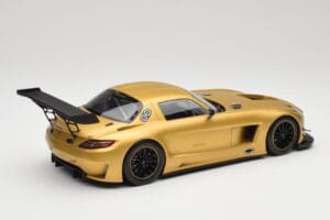 Mercedes AMG SLS C197 GT3 Street ゴールド Minichamps 1:18 151113106 メタル - 画像 2/6
