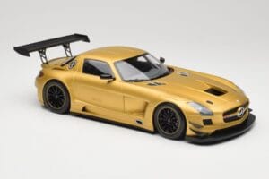 Mercedes AMG SLS C197 GT3 Street ゴールド Minichamps 1:18 151113106 メタル - 画像 4/6