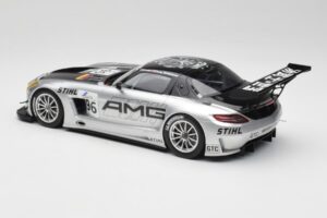 Mercedes AMG SLS C197 GT3 Team AMG China #96 M. Hakkinen / C. Cheng Zhuhai 6th 2011 Minichamps 1:18 151113196 メタル - 画像 5/6