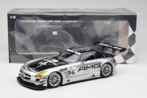 Mercedes AMG SLS C197 GT3 Team AMG China #96 M. Hakkinen / C. Cheng Zhuhai 6th 2011 Minichamps 1:18 151113196 メタル - 画像 6/6