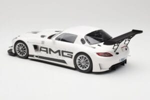 Mercedes AMG SLS C197 GT3 Street ホワイト Minichamps 1:18 151123107 メタル - 画像 5/6