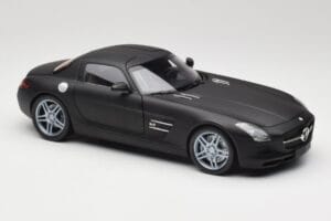 Mercedes SLS AMG C197 Matte Black Minichamps 1:18 100039027 メタル - 画像 6/8