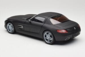 Mercedes SLS AMG C197 Matte Black Minichamps 1:18 100039027 メタル - 画像 7/8