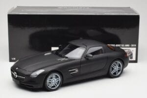 Mercedes SLS AMG C197 Matte Black Minichamps 1:18 100039027 メタル - 画像 8/8