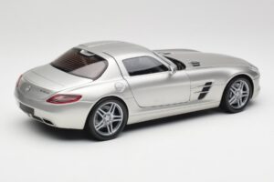 Mercedes SLS AMG C197 マットシルバー Minichamps 1:18 100039029 メタル - 画像 3/8