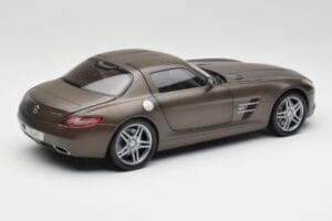 Mercedes SLS AMG C197 Monza グレー Minichamps 1:18 B66960044 メタル - 画像 3/8