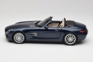 Mercedes SLS AMG R197 Roadster サウスシーズ ブルー Minichamps 1:18 100039031 メタル - 画像 4/8
