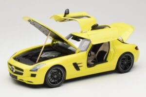 Mercedes SLS AMG C197 イエロー Minichamps 1:18 100039022 メタル - 画像 2/8