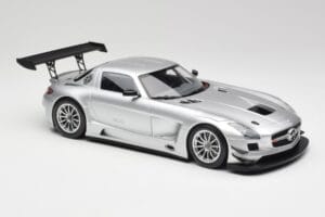 Mercedes SLS AMG GT3 C197 Street シルバー Minichamps 1:18 151113100 メタル - 画像 4/6