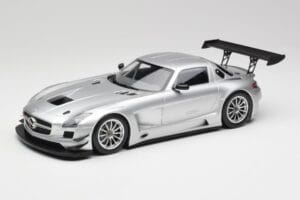 Mercedes SLS AMG GT3 C197 Street シルバー Minichamps 1:18 151113100 メタル