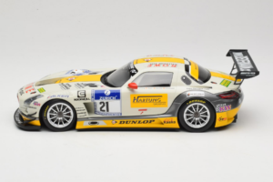 Mercedes SLS AMG GT3 #21 Rowe Racing M. Hartung / N. Heyer ADAC 24 Hours Nurburgring 2013 Minichamps 1:18 151133121 メタル - 画像 3/6
