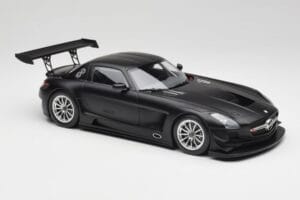 Mercedes SLS AMG GT3 C197 Street マットブラック Minichamps 1:18 151113101 メタル - 画像 4/6