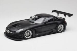 Mercedes SLS AMG GT3 C197 Street マットブラック Minichamps 1:18 151113101 メタル