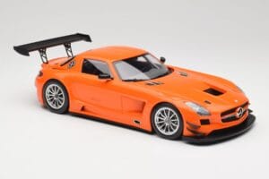 Mercedes SLS AMG GT3 C197 Street オレンジ Minichamps 1:18 151113105 メタル - 画像 4/6