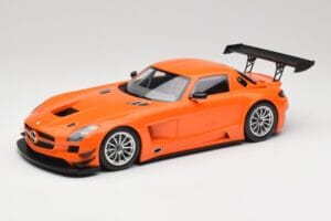 Mercedes SLS AMG GT3 C197 Street オレンジ Minichamps 1:18 151113105 メタル