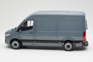 Mercedes Sprinter W907 ブルーグレー Norev 1:18 183423 メタル - 画像 4/7