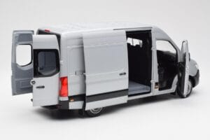 Mercedes Sprinter W907 シルバー Norev 1:18 183424 メタル - 画像 2/8