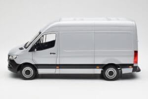 Mercedes Sprinter W907 シルバー Norev 1:18 183424 メタル - 画像 4/8