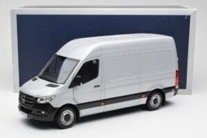Mercedes Sprinter W907 シルバー Norev 1:18 183424 メタル - 画像 8/8