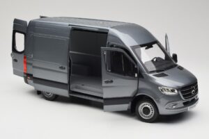 Mercedes Sprinter W907 パネルバン Selenite Grey Metallic Norev 1:18 B66004163 メタル - 画像 5/8