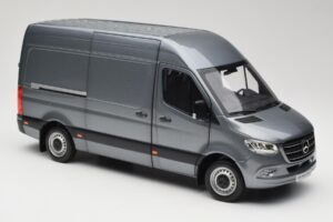 Mercedes Sprinter W907 パネルバン Selenite Grey Metallic Norev 1:18 B66004163 メタル - 画像 6/8
