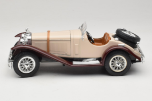 Mercedes SSK ベージュ & ダークレッド Bburago 1:18 3009-M4 メタル - 画像 3/6