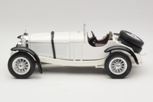 Mercedes SSK ホワイト Bburago 1:18 3009-P3 メタル - 画像 3/6