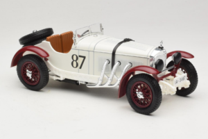 Mercedes SSKL #87 R. Caracciola ホワイト 1931 Bburago 1:18 3002-P1 メタル - 画像 4/6