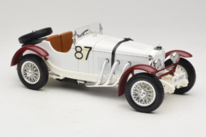 Mercedes SSKL #87 R. Caracciola Mille Miglia 1931 Bburago 1:18 3202 メタル - 画像 4/6