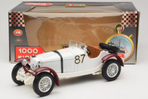 Mercedes SSKL #87 R. Caracciola Mille Miglia 1931 Bburago 1:18 3202 メタル - 画像 6/6