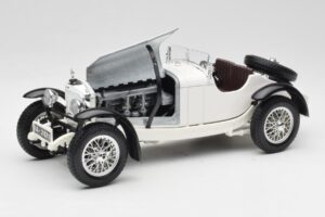 Mercedes SSKL ホワイト Bburago 1:18 3002 メタル - 画像 2/8