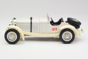Mercedes SSKL ホワイト & クリーム Bburago 1:18 3002-M1 メタル - 画像 3/6