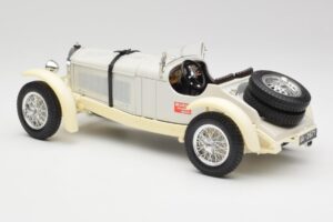 Mercedes SSKL ホワイト & クリーム Bburago 1:18 3002-M1 メタル - 画像 5/6