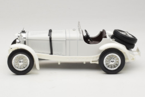 Mercedes SSKL ホワイト 1931 Bburago 1:18 3002-M2 メタル - 画像 3/6
